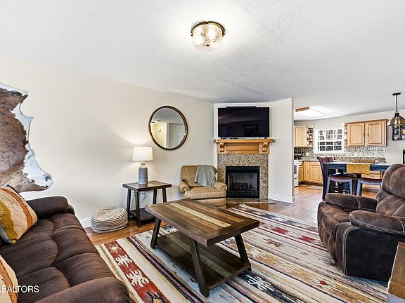 2nd image of 2655 High Valley Dr Unit 2