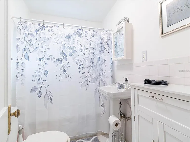 103 E Mohawk Ave #B — Photo 15