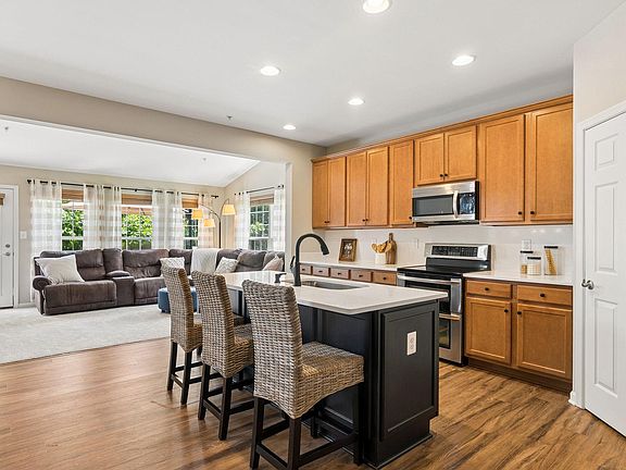 4th image of 519 Lothian Way Unit 180