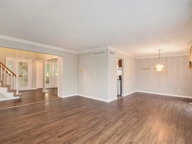 42315 Hanford Rd — Photo 3