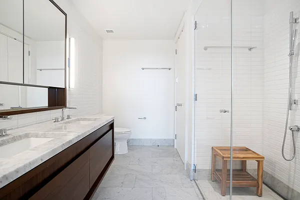 Rented by Douglas Elliman | media 16