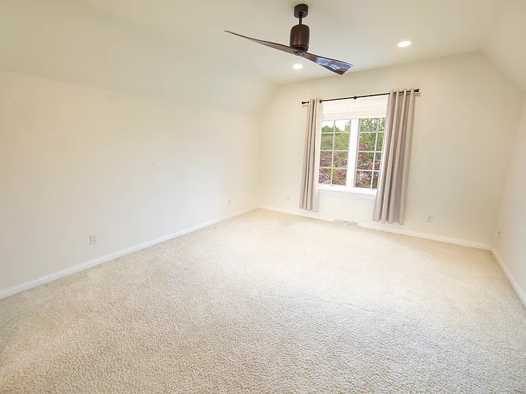 11560 N Canterbury Dr — Photo 36