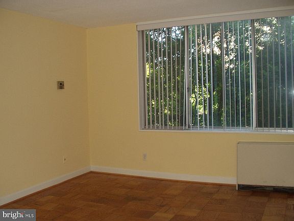 3rd image of 11801 Rockville Pike APT 310