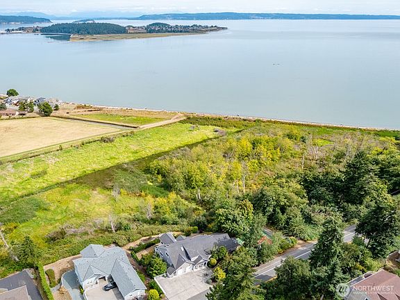 3rd image of 2220 SW Scenic Heights Street