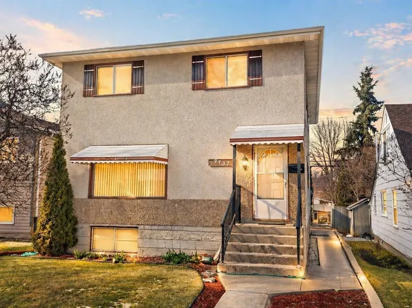 9732 75th Ave NW, Edmonton, AB T6E 1H8