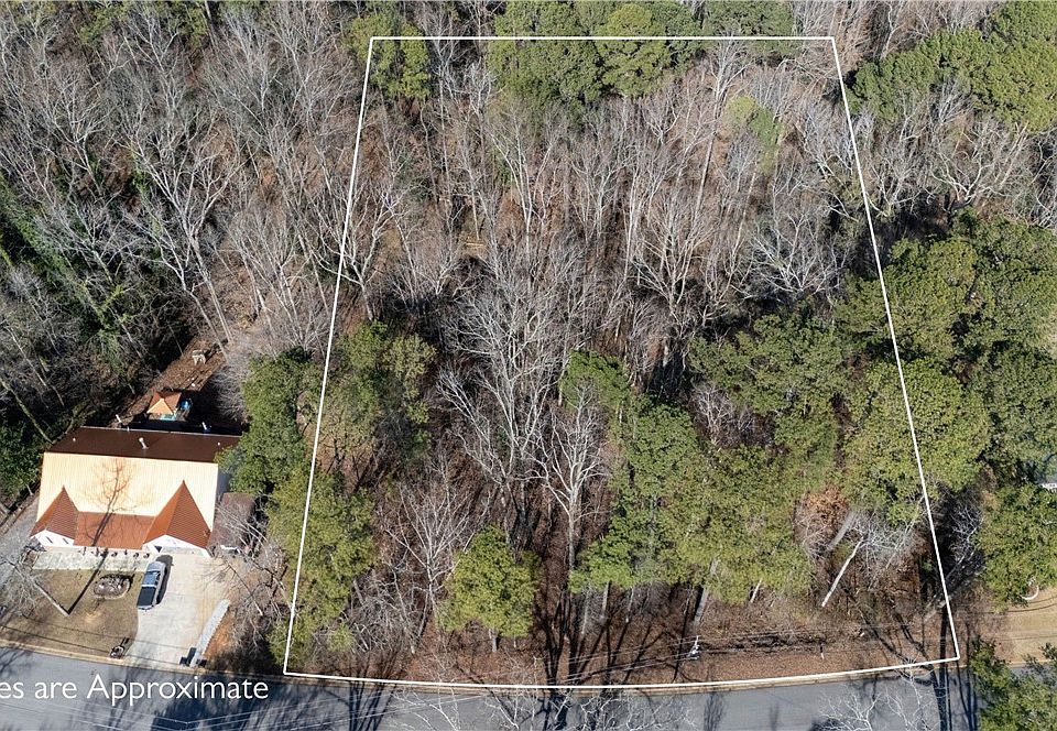 1st image of 4010 Brookhill Rd