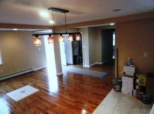 24321 132nd Ave, Rosedale, NY 11422