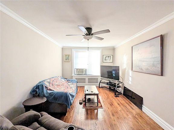 4th image of 9040 Fort Hamilton Pkwy APT 2L