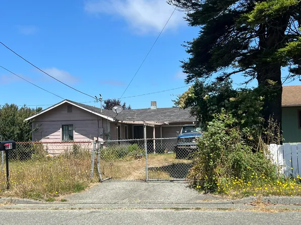 870 Murphy Ave, Crescent City, CA 95531