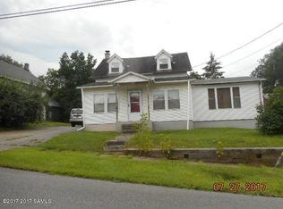 12 Battery St, Ticonderoga, NY 12883