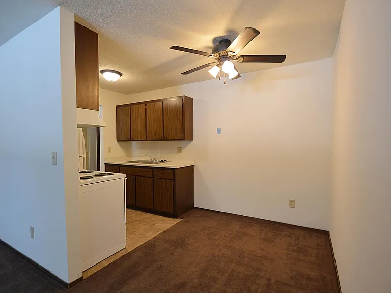 Quebec Apartments — Photo 5