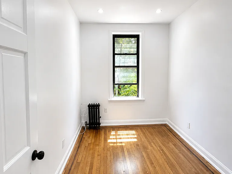 25-43 45th St #1A — Photo 14