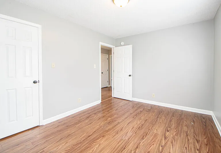 1212 Kendall Dr — Photo 18