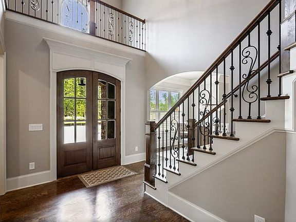2nd image of 2570 Winter Haven Ln