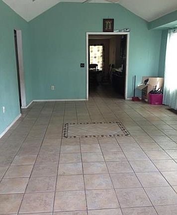 2nd image of 705 N 11th St