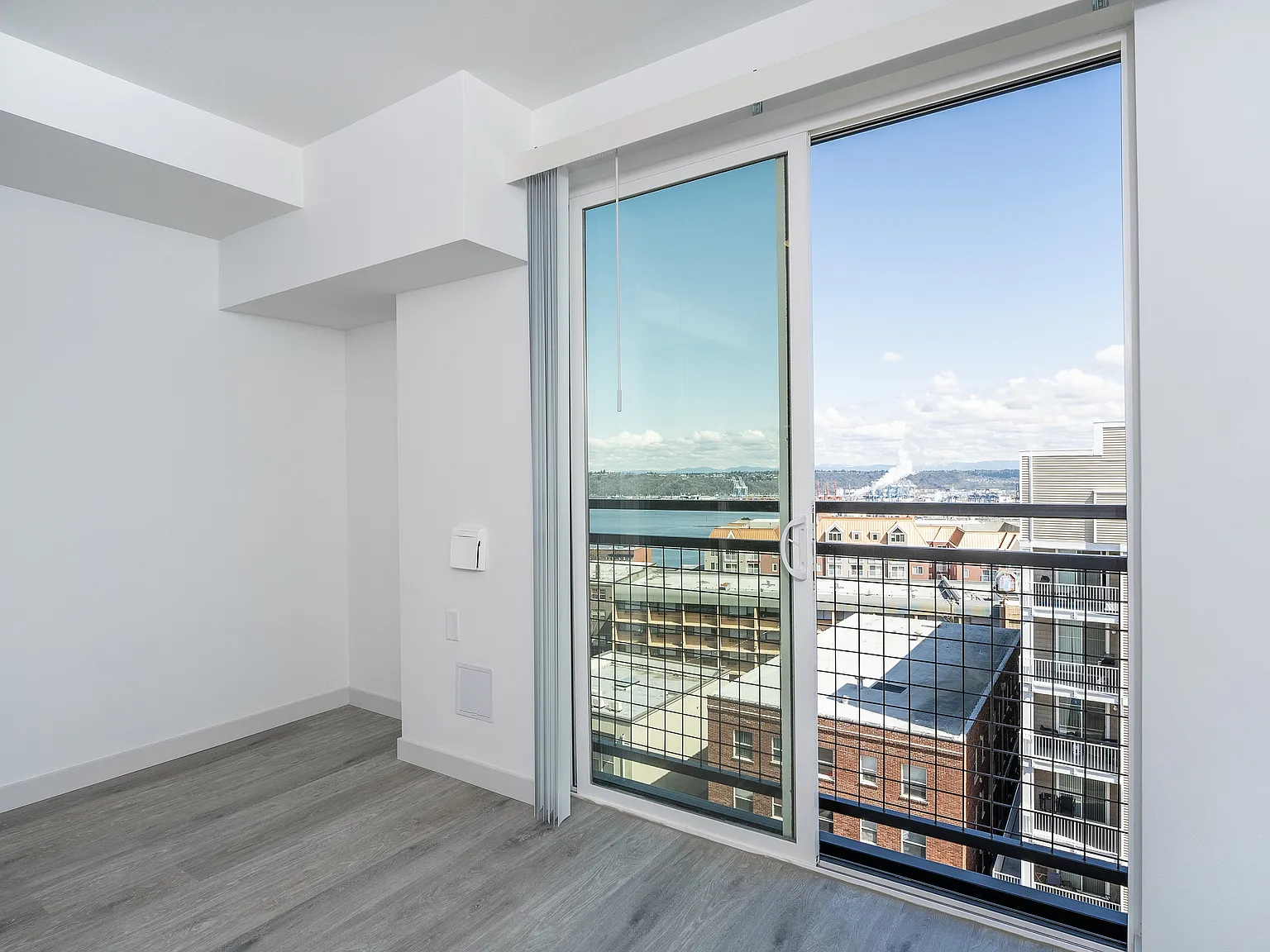 The Ruby Apartments — Photo 2