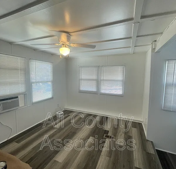 2132 Kepner Dr — Photo 13