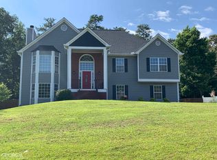 5538 Twin Oak Dr, Douglasville, GA 30135