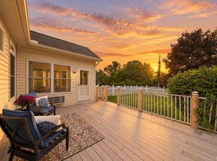 3933 Whitfield Chase, Fort Wayne, IN 46815