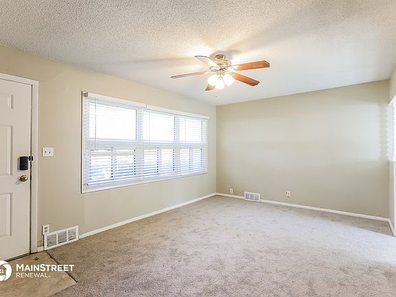 4th image of 11121 Winchester Ave