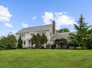 1 Meadow Run Way, Flemington, NJ 08822