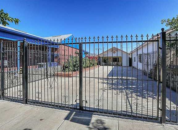 3rd image of 3017 Pera Ave