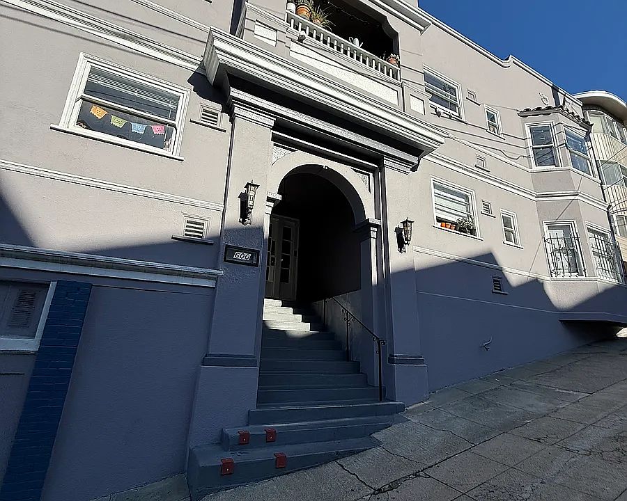 1st image of 600 Brooklyn Ave APT 8