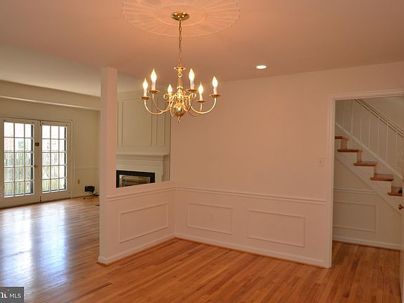 3rd image of 6687 McLean Dr
