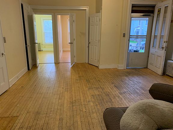 Living room from hall towards entry, bedroom 1&2