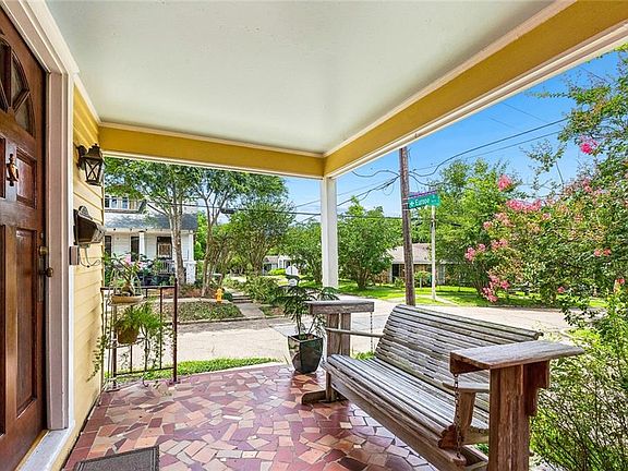 3rd image of 705 Maximillian St