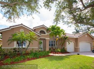 589 SW 159th Ter, Pembroke Pines, FL 33027
