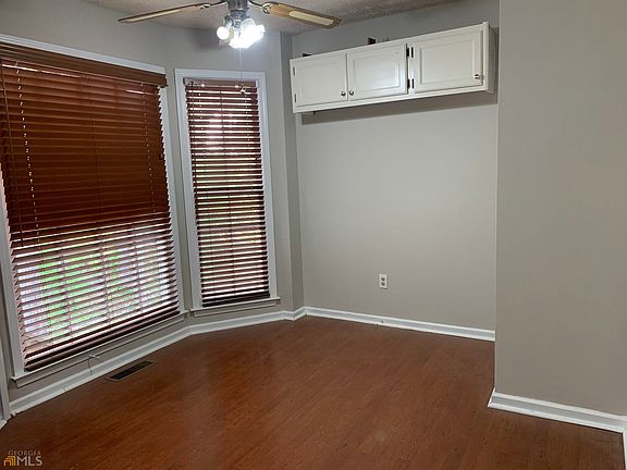 5th image of 2019 Hunters Branch Ct