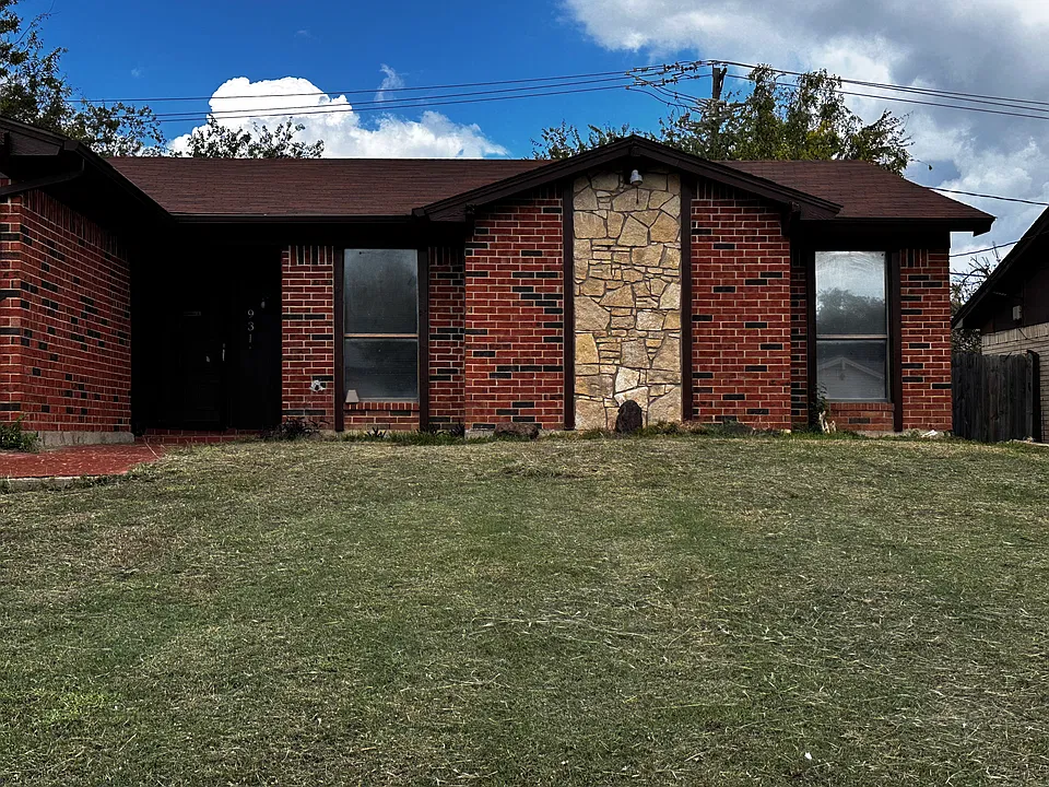 931 Highcrest Dr