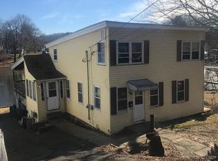 2 Shore Ter, Millbury, MA 01527