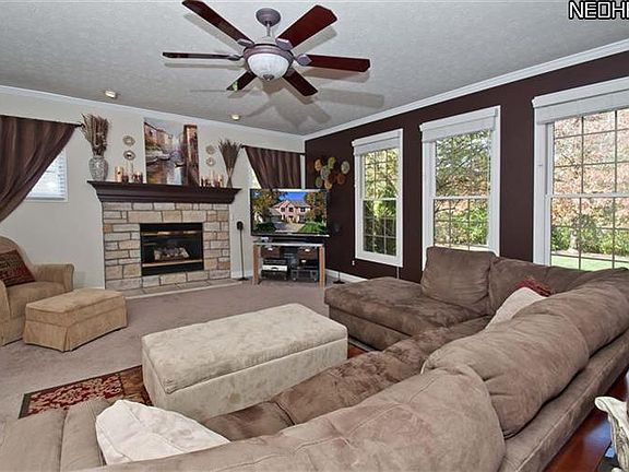 3rd image of 29882 Adams Ln