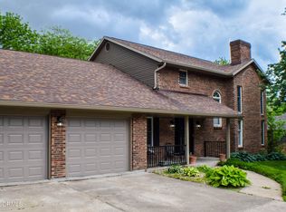 919 Bannister Dr, Jefferson City, MO 65109