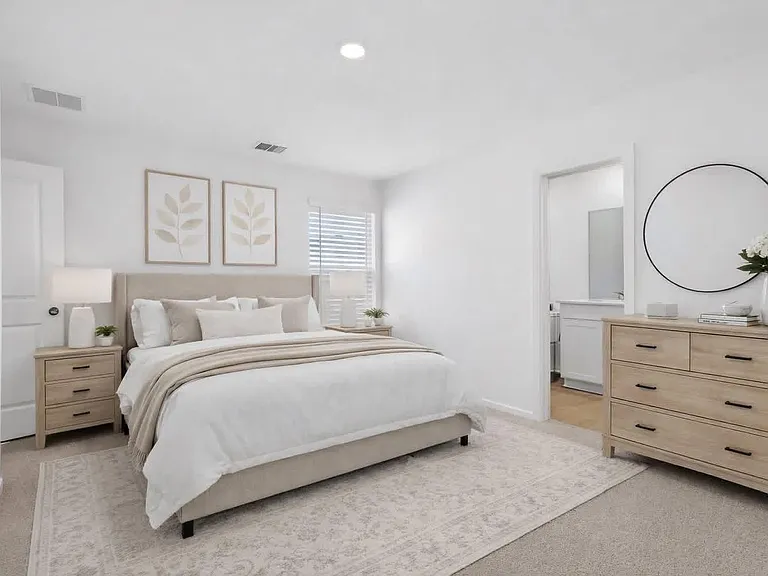 914 Pertuso Ln — Photo 6