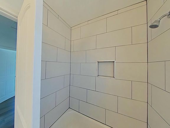5th image of 1274 Genevieve St