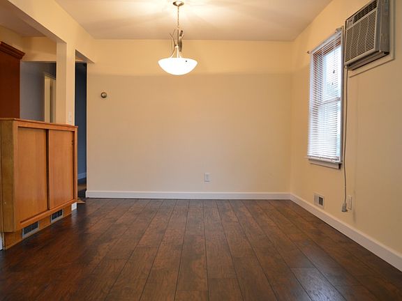 4th image of 49 W Cedarview Ave