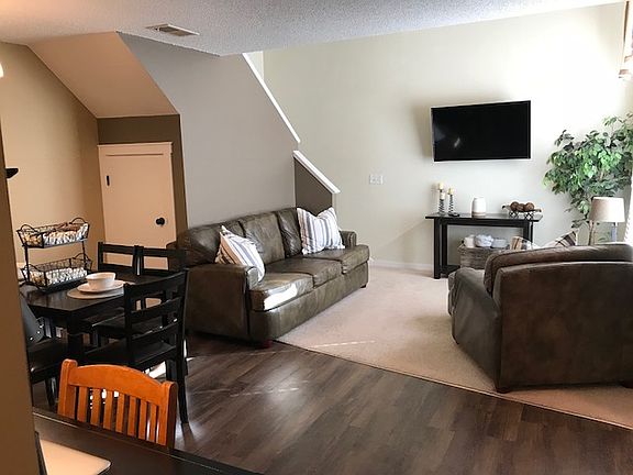 3rd image of 1555 Serenity Ln