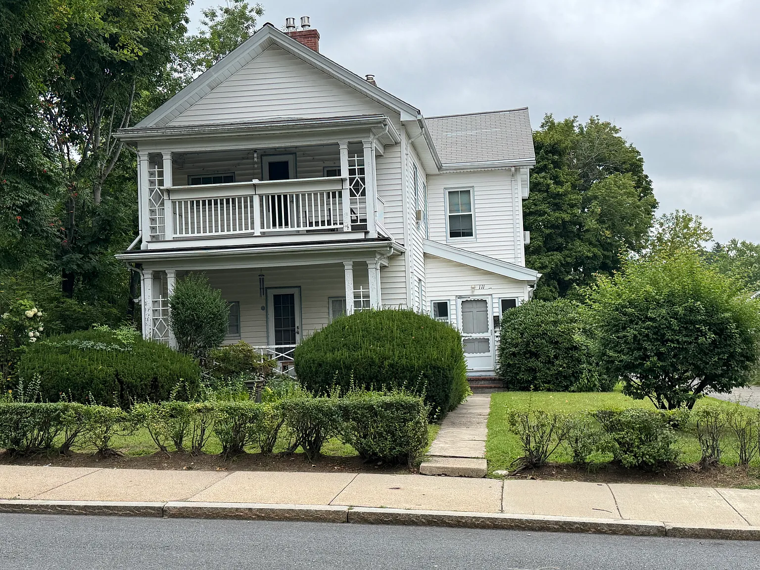 2 bed, 1259 sqft, $3,000 — Photo 1