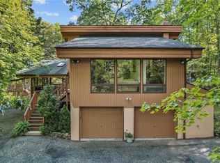 104 Mount Airy Rd E, Croton On Hudson, NY 10520