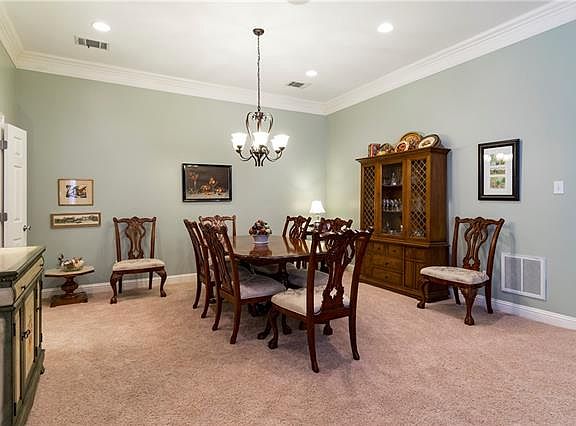 5th image of 3224 San Sebastian Dr