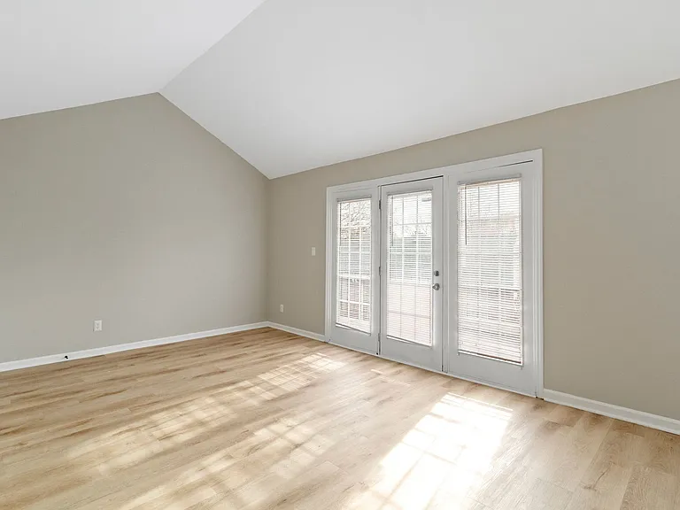 The Prairies Apartment Homes — Photo 9