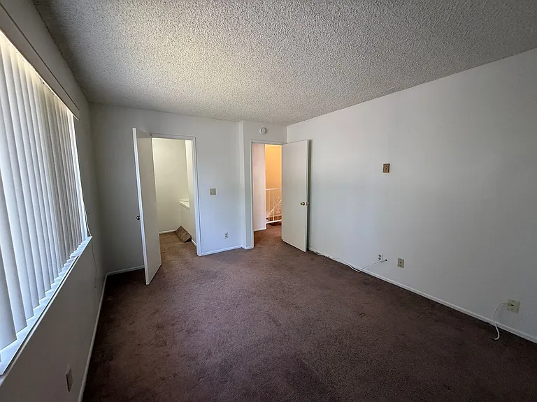 752 W Hemlock St — Photo 10