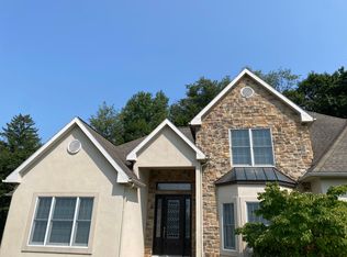 919 Evergreen Pl, Bethlehem, PA 18017