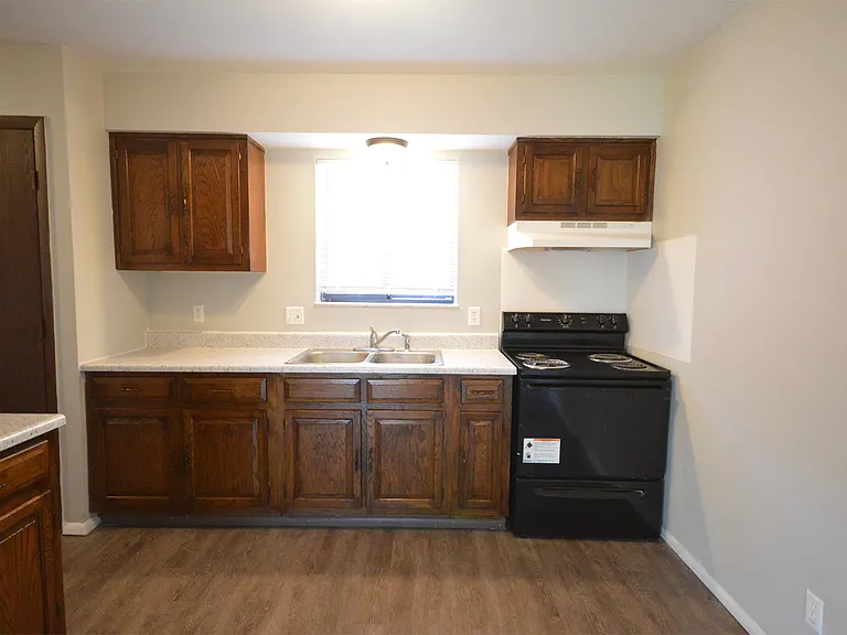 300 E Kilbuck St — Photo 5