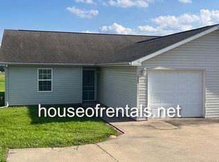 1405 Marion St, Carterville, IL 62918