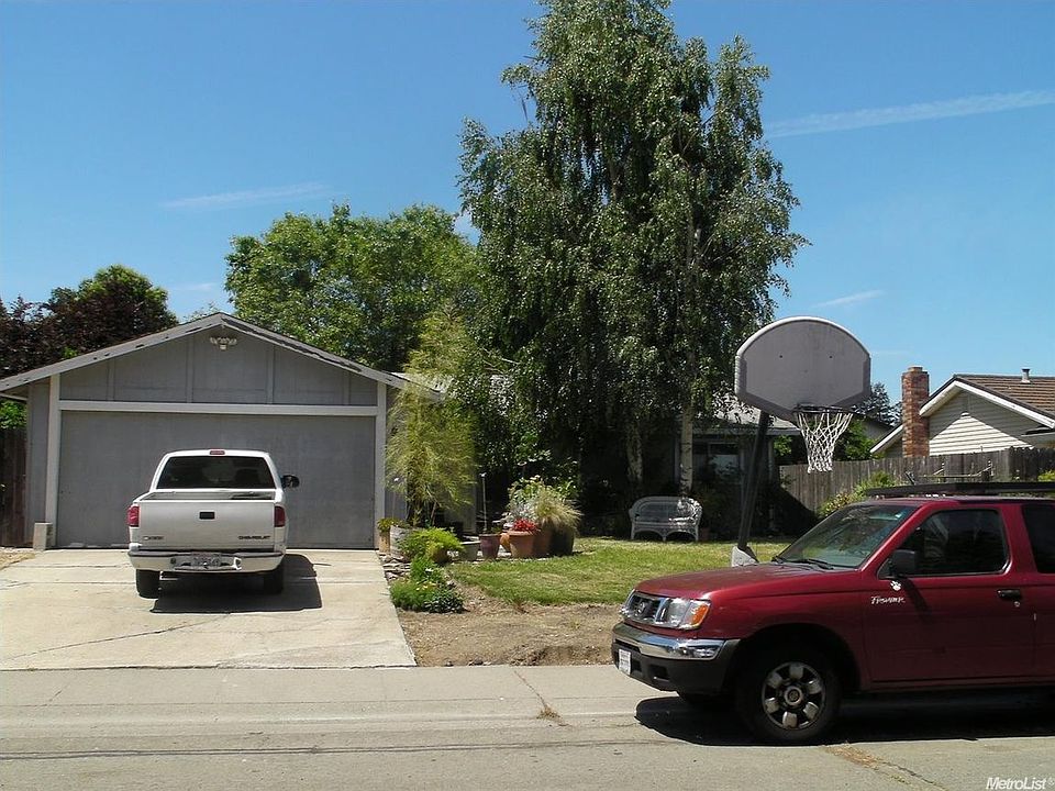 1st image of 97 Kennelford Cir