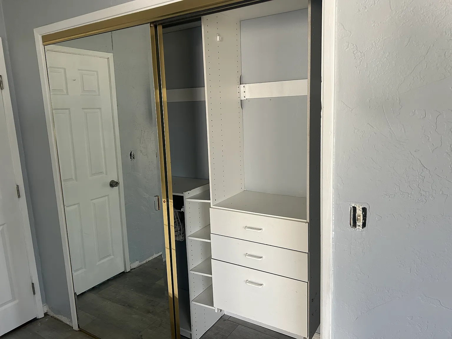 1154 Pacific Blvd — Photo 3